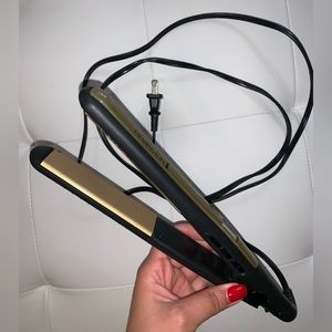 Remington Gold Hair Straightener